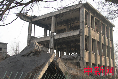 河北理工大学地震遗址展示图片2