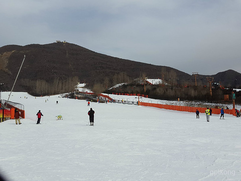 军都山滑雪场展示图片1