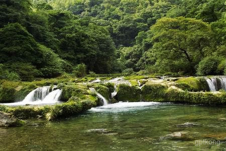 荔波水春河漂流展示图片0