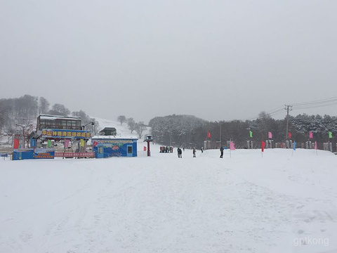 平山神鹿滑雪场展示图片5