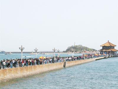 栈桥海水浴场展示图片2