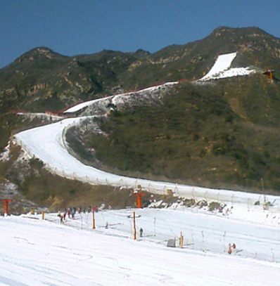 桃花峪生态滑雪场展示图片1