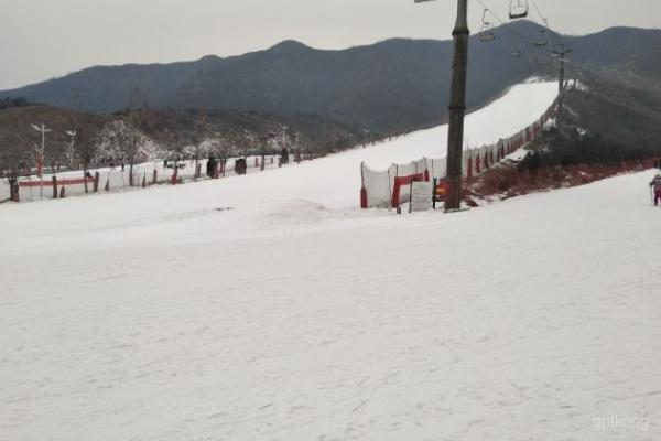 西部长青室内滑雪馆展示图片1