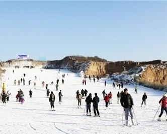 五龙滑雪场展示图片1