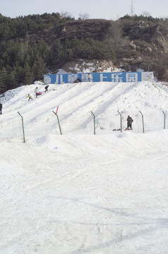 曦岭滑雪场展示图片2